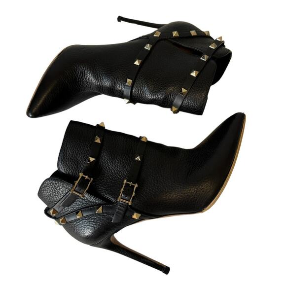 Valentino Garavani Black Pebbled Leather Rockstud Ankle Boots Size 40 Gold Studs - Picture 9 of 14